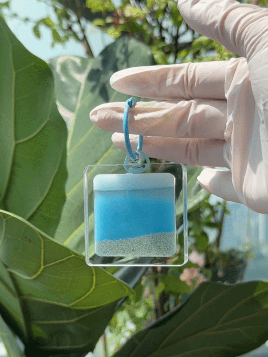 Ocean Wave Liquid Art Keychain 🌊