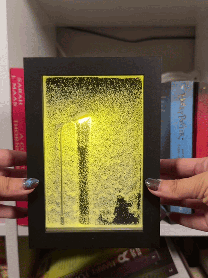 Snow Core Flow Scene – A Ready-Made Decorative Gift for Cozy Spaces